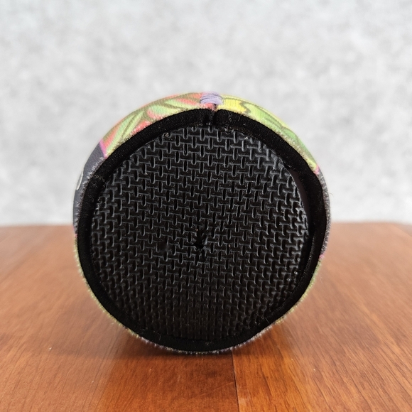 Ed Hardy By Christian Audigier Soft Can Coozie Koozie Cooler 12oz - Picture 5 of 7